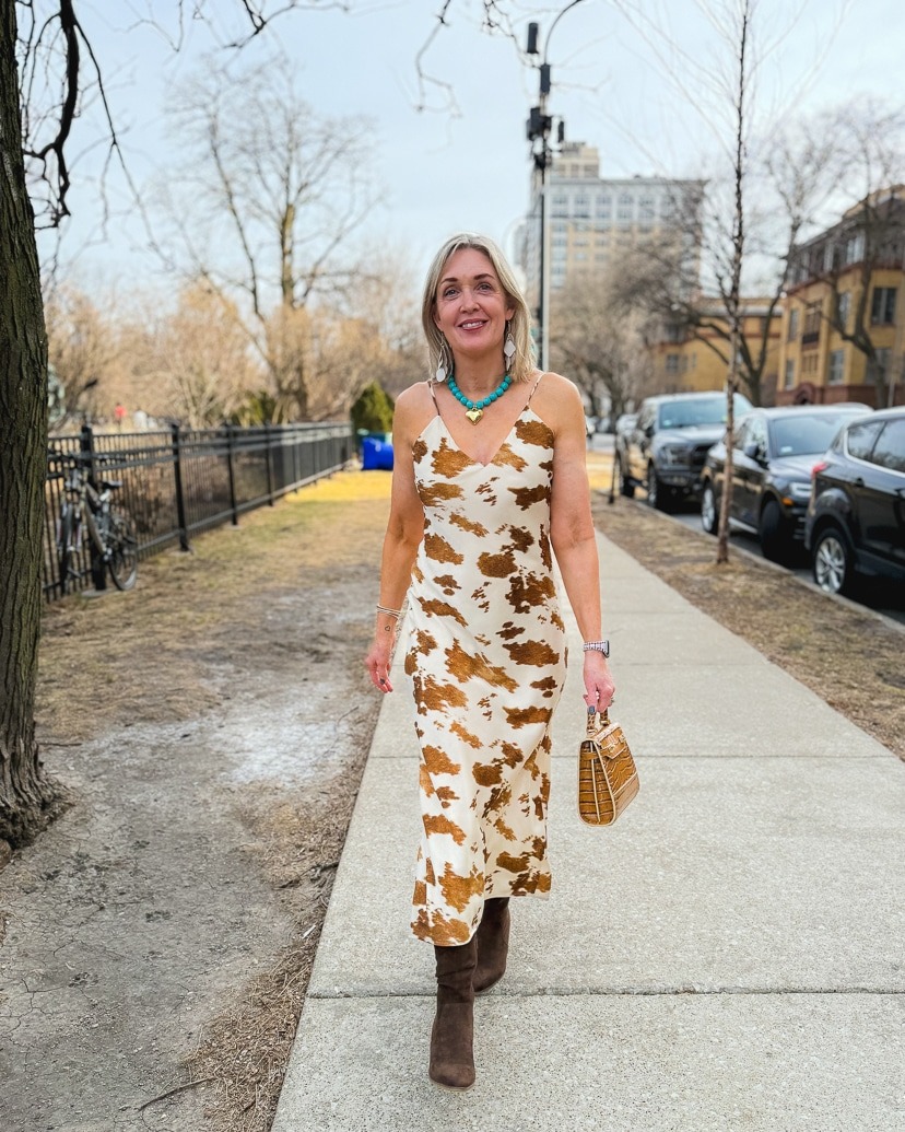 Bí quyết phối đồ chinh phục họa tiết da bò