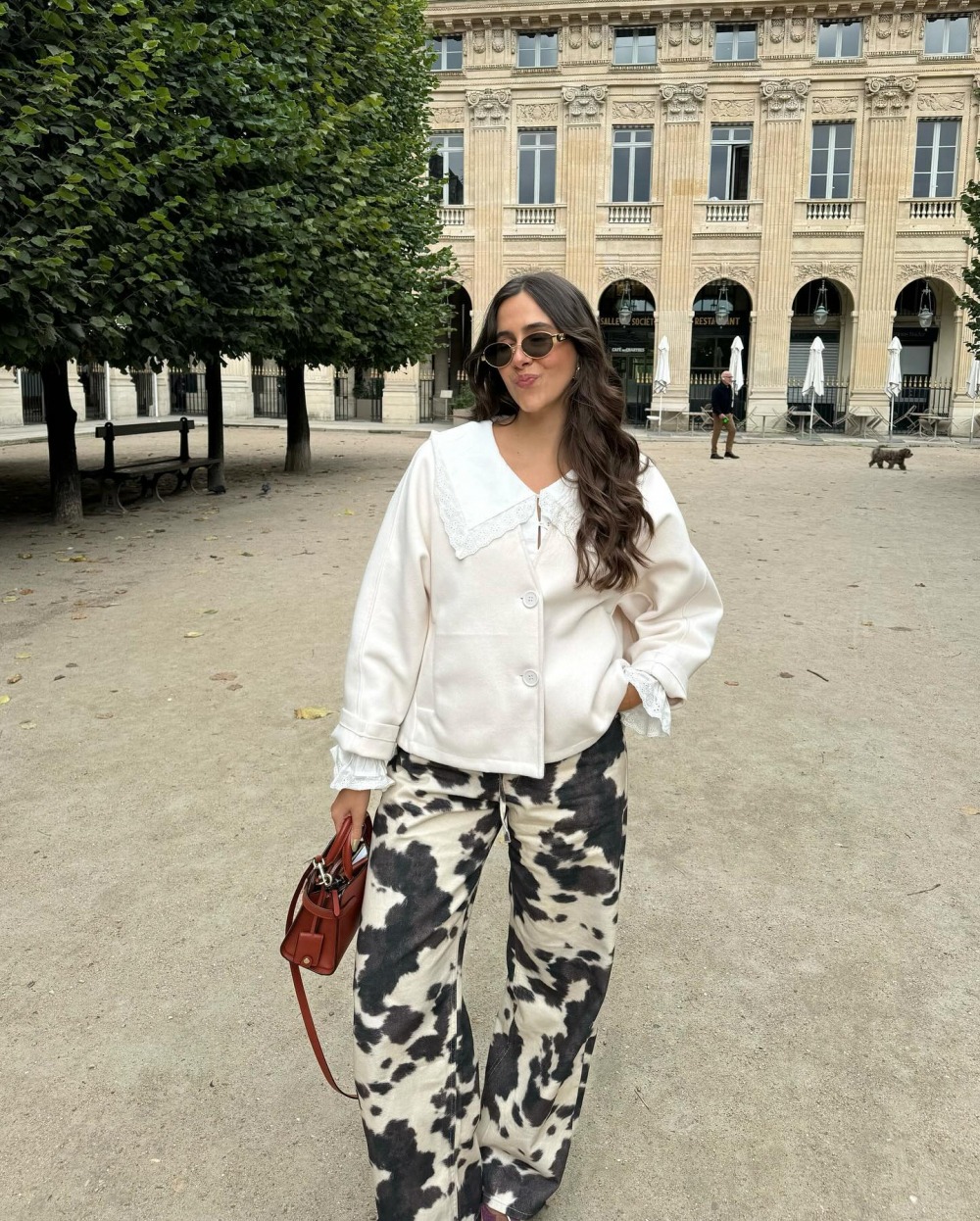 Điểm danh những hot items không thể bỏ qua với họa tiết da bò