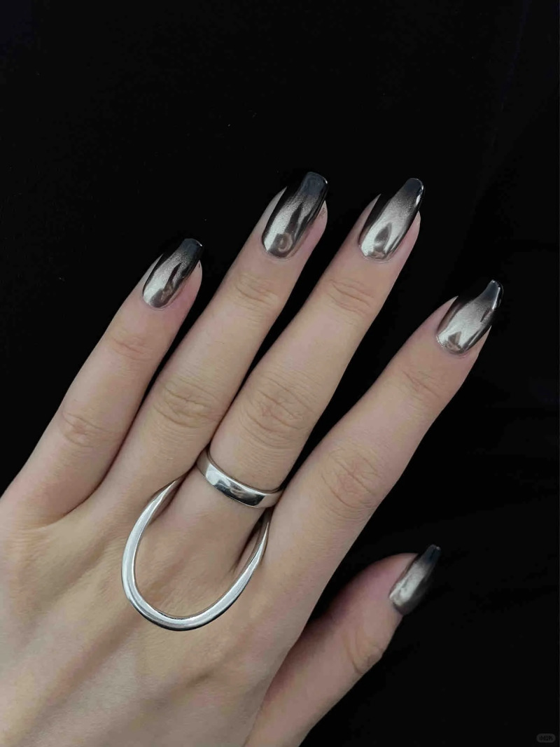mẫu nail tráng gương