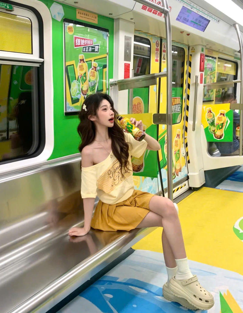 cách phối đồ đẹp cho trang phục đơn sắc