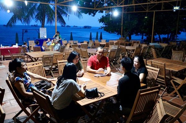 Nhà hàng Mỹ Lan tại bãi biển Bãi Sao