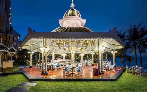 Không gian nhà hàng red rum tại JW Marriott Phú Quốc Emerald Bay