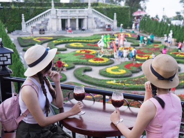 Nhà hàng có view siêu đẹp – Doumer