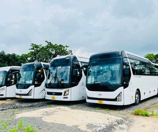 thue-xe-45-cho-tai-tay-ninh