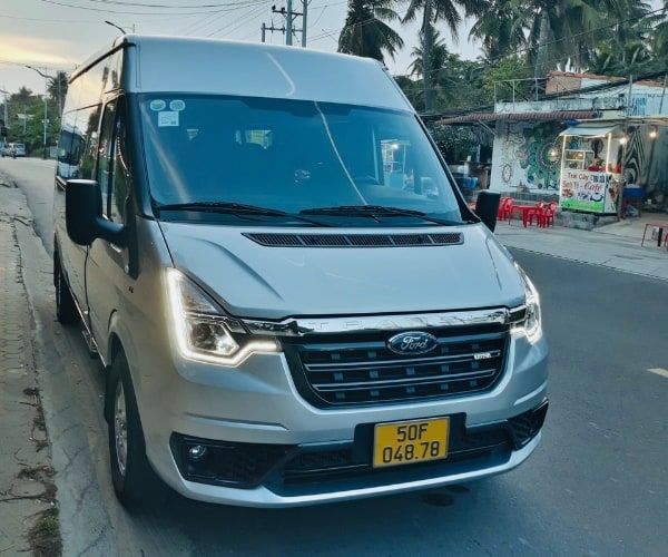 thue-xe-di-tinh-co-tai