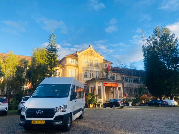 thuê xe đi từ thiện