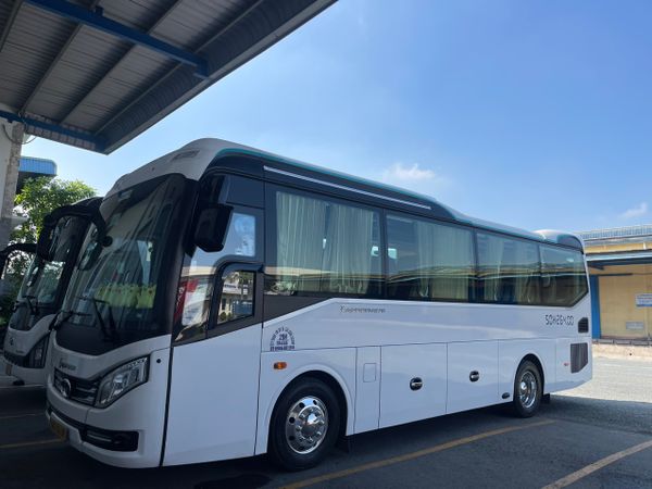 thuê xe đi từ thiện