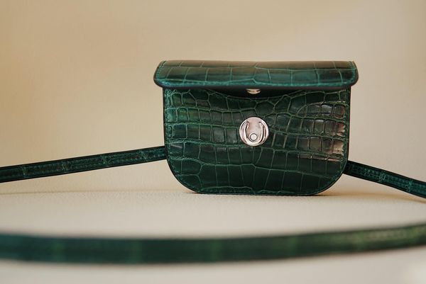 LÝ DO VÌ SAO TÚI XÁCH DA CÁ SẤU LUÔN MẮC TIỀN