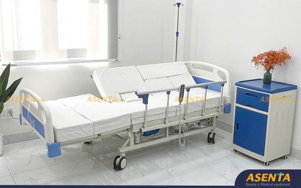 Nghiêng trái/phải của giường bệnh nhân điện B01-II từ 0 - 45 độ