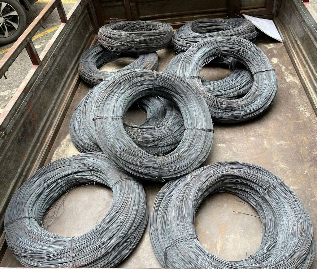 Dây Kẽm Đen 1ly: Vật Liệu Góp Phần Nền Móng Trong Xây Dựng.
