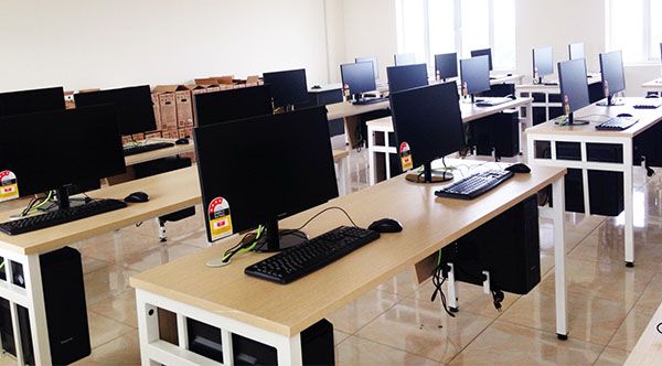 Đơn vị thu mua máy tính để bàn cũ TP HCM giá cao