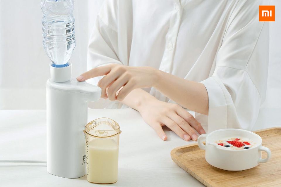Xiaomi ra mắt máy nước nóng bỏ túi Morfun: Nhỏ gọn, làm nóng nhanh, giá chỉ 980.000 đồng