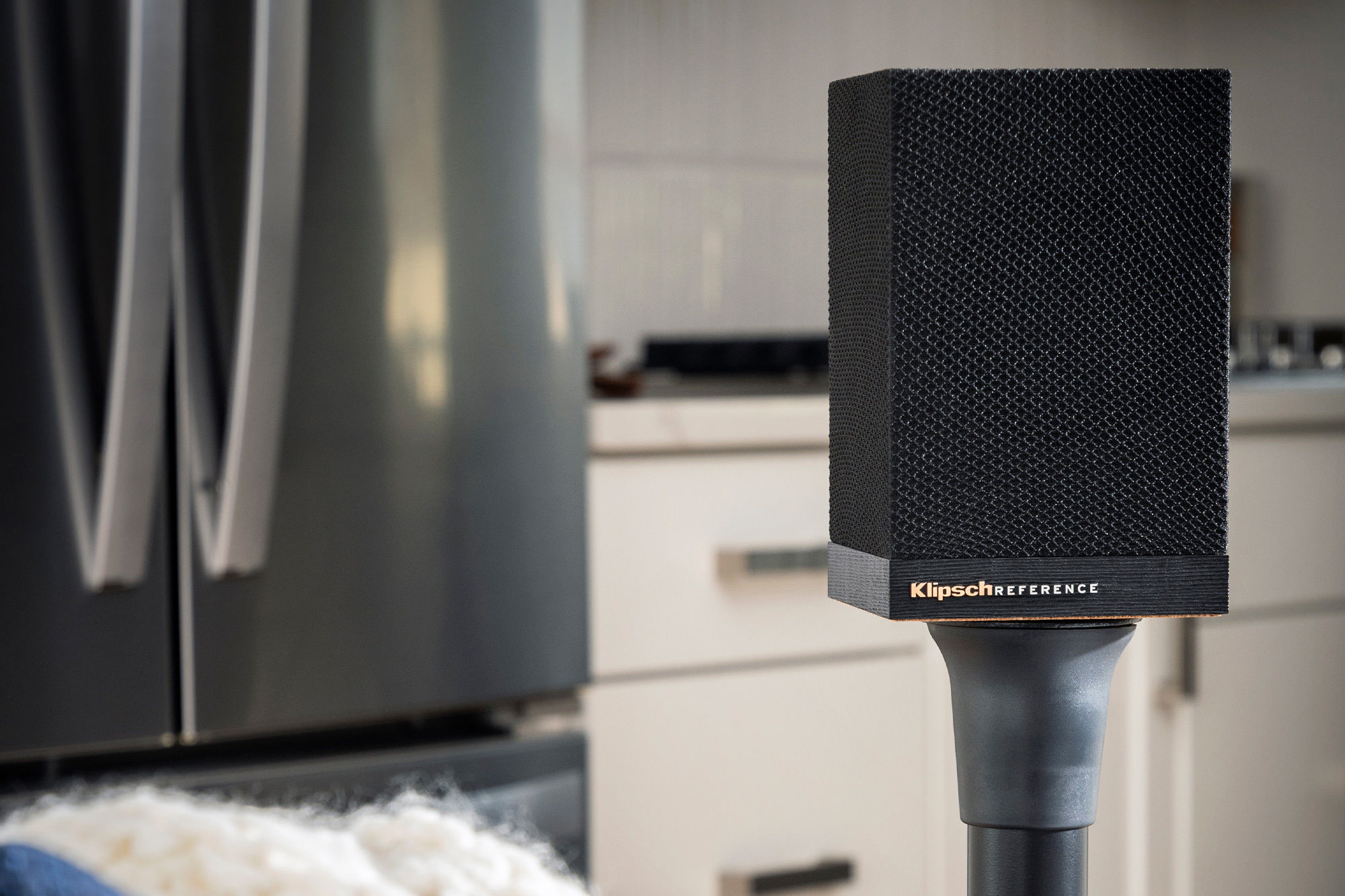 Giải đáp tất tần tật về loa Surround và cách lựa chọn khi mua