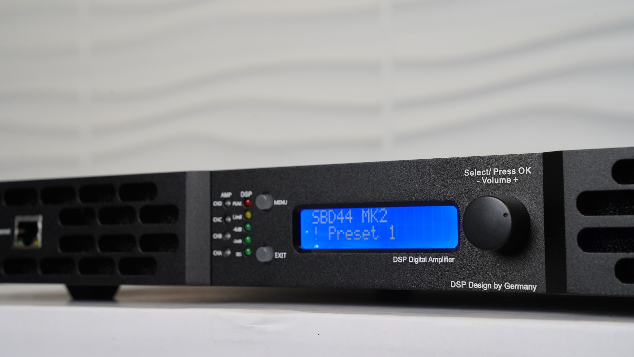 Amplifier&DSP 4 kênh ClassD Techsound XD-1300