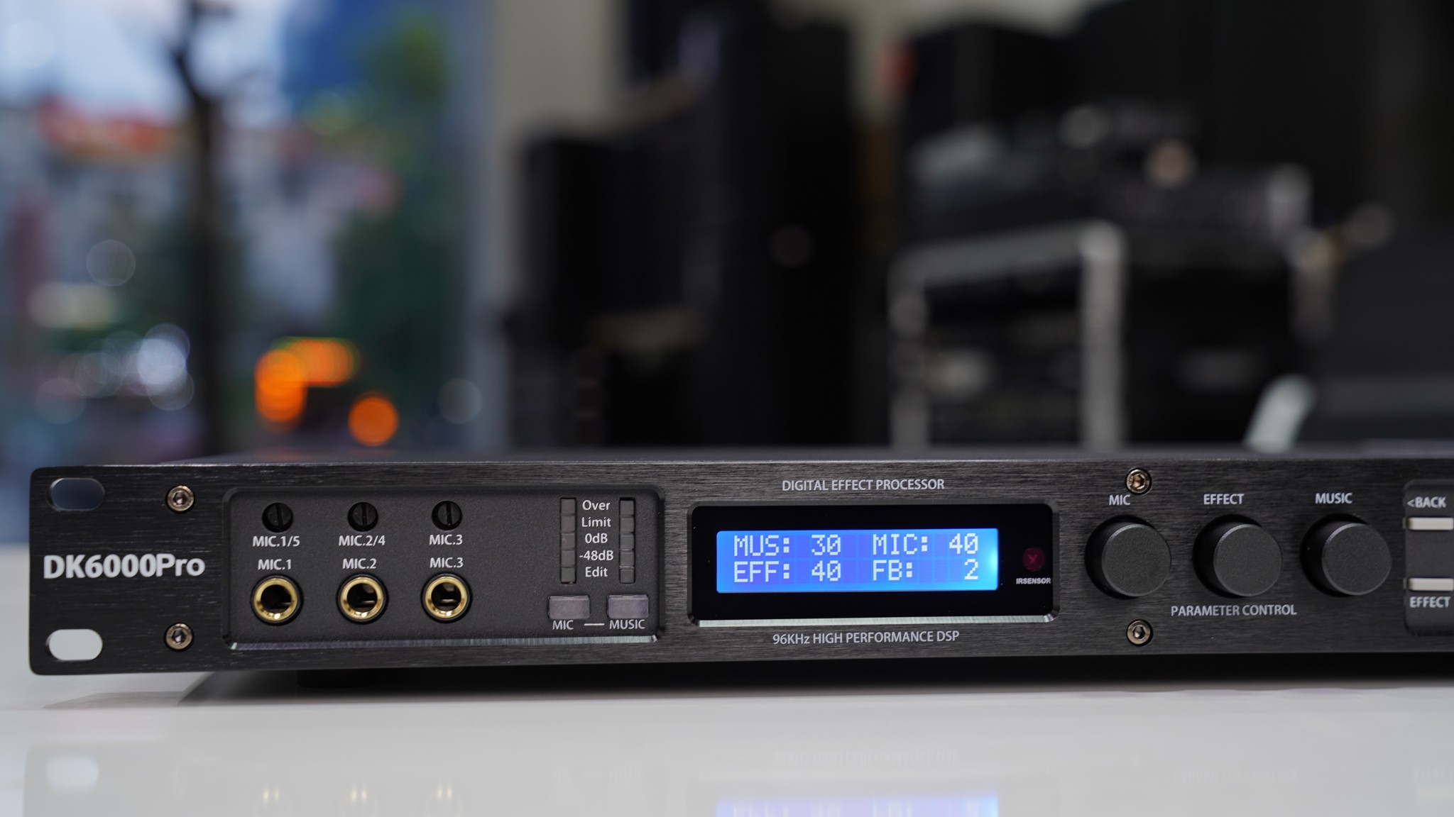 hinh anh danh gia vang so dmx dk6000 pro so 6