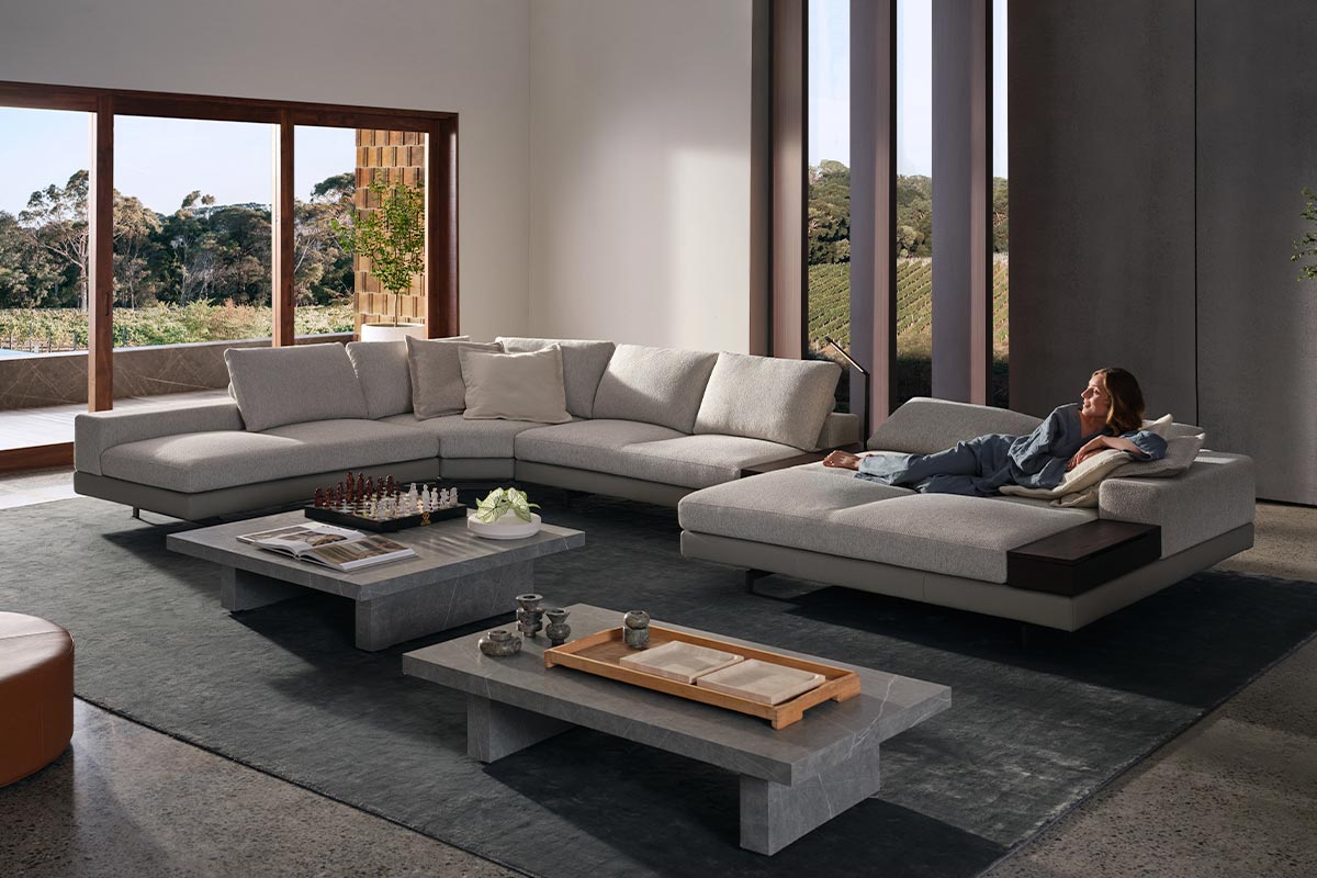 Ghế Sofa Góc Dài: Giải Pháp Hoàn Hảo Cho Không Gian Phòng Khách Của Bạn