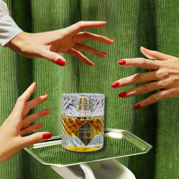 Nuoc-hoa-di-bar-Angel-Share