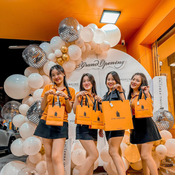 cua-hang-Longperfume