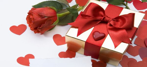 Quà tặng valentine ý nghĩa cho nữ