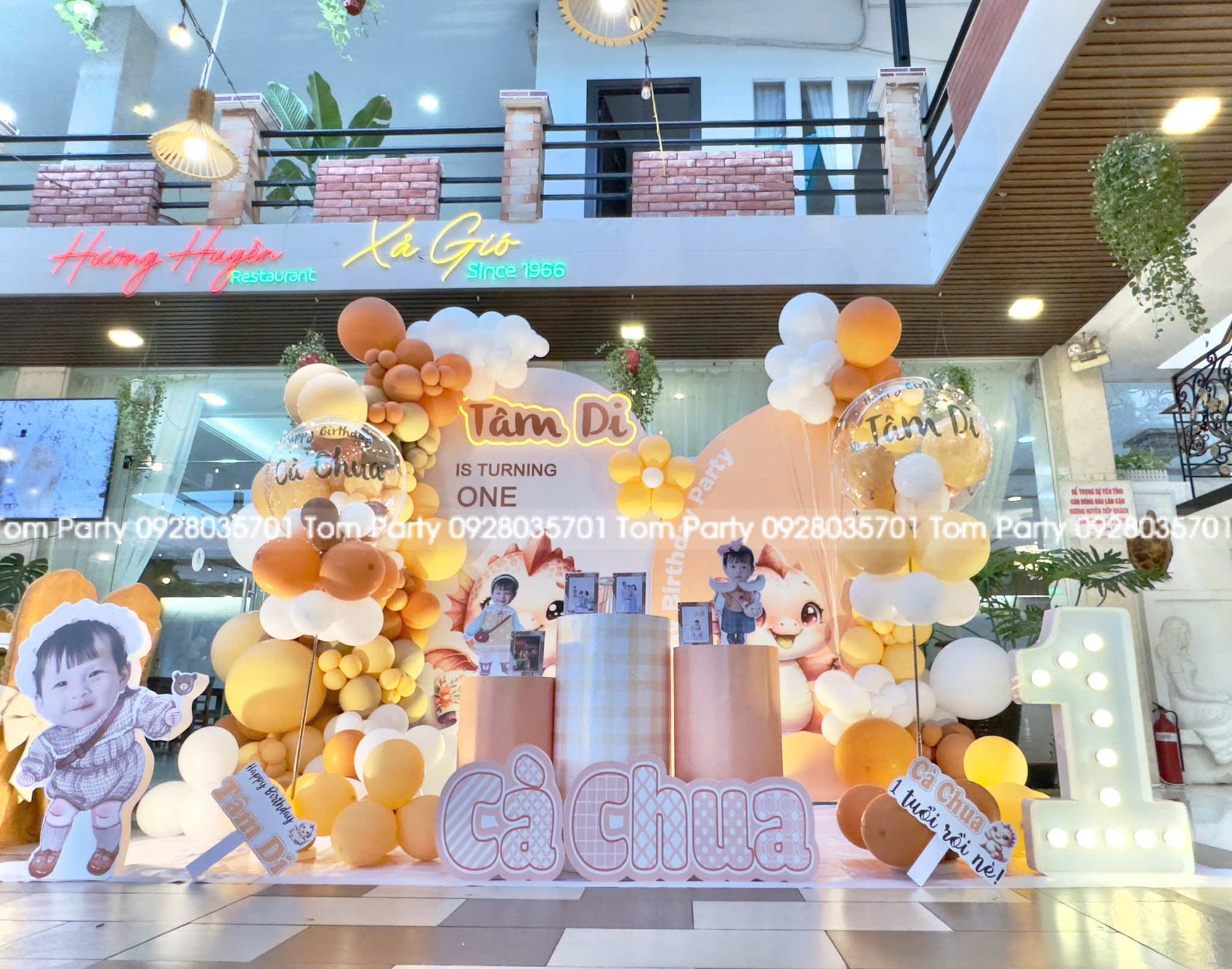 BÉ TÂM DI TRÒN 1 TUỔI – “CÀ CHUA NHỎ” NGỌT NGÀO TRONG KHÔNG GIAN SINH NHẬT ĐẦU ĐỜI