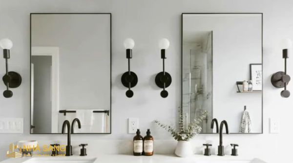 nhung dieu cam ky khi treo guong trong nha tam theo phong thuy