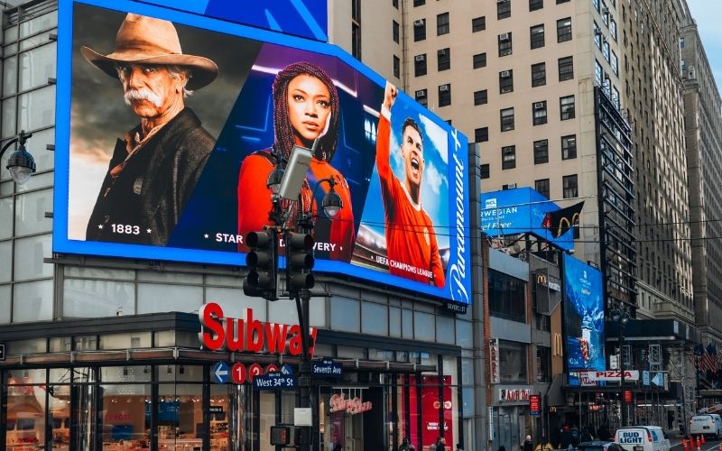 màn hình quảng cáo building
