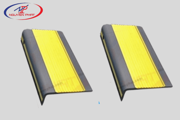 Nên mua nẹp nhựa ghi vàng ở đâu tốt?