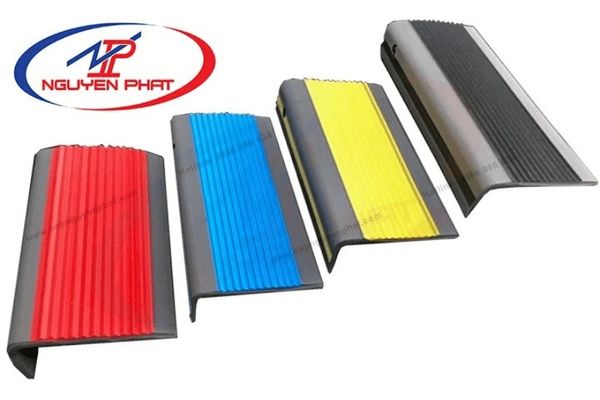 Các loại phụ kiện nẹp được sản xuất từ nhựa PVC