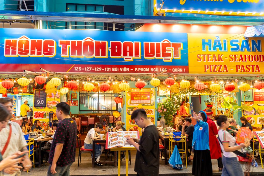 5 Reasons Why Dai Viet is Saigon’s Best Late-night Seafood Destination