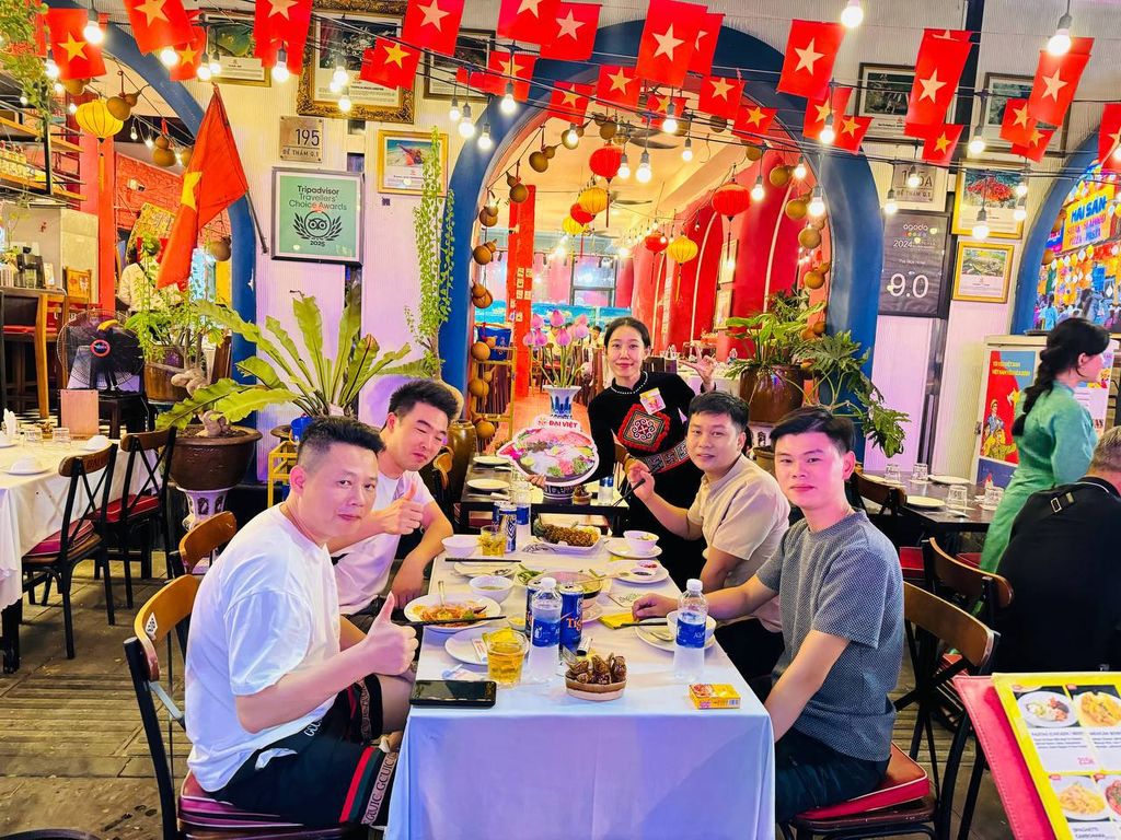 CÁ MÚ ĐỎ - TINH HOA BIỂN CẢ TẠI NHÀ HÀNG NÔNG THÔN ĐẠI VIỆT