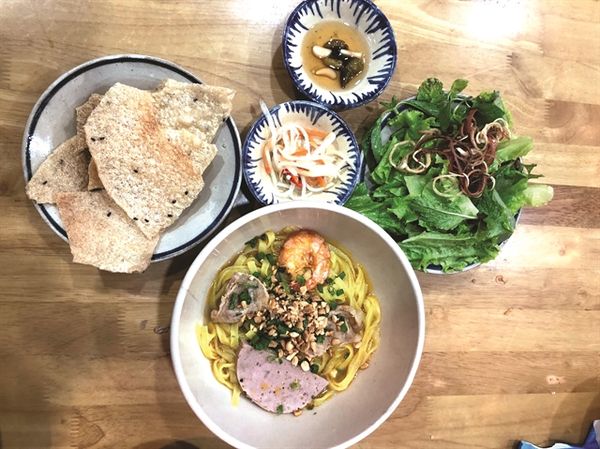 Xóm Chợ Cũ Restaurant