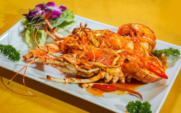 tôm hùm bông sốt lúa đại việt