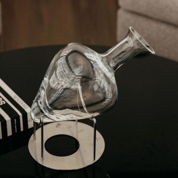 Bình Lắc Vang Pha Lê Ý IVV Cantico 750ml, thiết kế tinh xảo với hình dáng độc đáo, chất liệu pha lê trong suốt và chi tiết đẹp mắt.