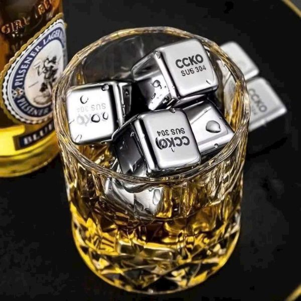 Bộ 8 đá lạnh inox CCKO VK9674 Thiết kế hình lập phương nhỏ gọn như đá viên làm lạnh