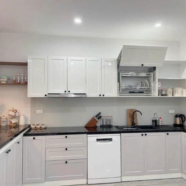 Các thiết bị gia dụng như bóng đèn, quạt, bàn ủi, máy sấy tóc hay máy hút bụi nếu được bảo dưỡng đúng cách sẽ không chỉ kéo dài tuổi thọ mà còn giúp bạn tiết kiệm điện năng và giảm chi phí trong gia đình.