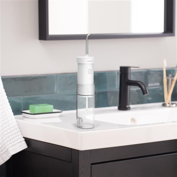 Máy Tăm Nước Waterpik Cordless Slide WF16 là máy tăm nước tiện dụng, có thể mang đi bất cứ đâu, cất giữ bất cứ đâu.