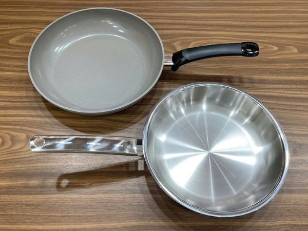 Set 2 chảo Fissler Ceratal Classic 28cm gây ấn tượng mạnh mẽ với lớp phủ gốm tự nhiên không chứa PFAS/PTFE
