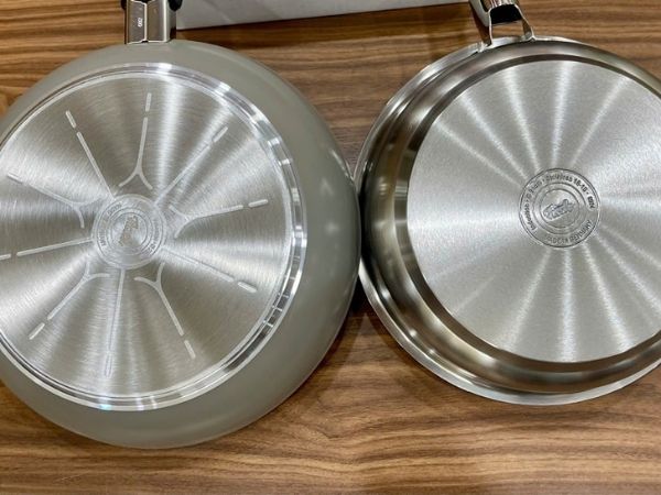 Set 2 chảo Fissler Ceratal Classic 28cm có Đế Fissler CookStar® độc quyền, tiết kiệm năng lượng giúp phân phối nhiệt tối ưu
