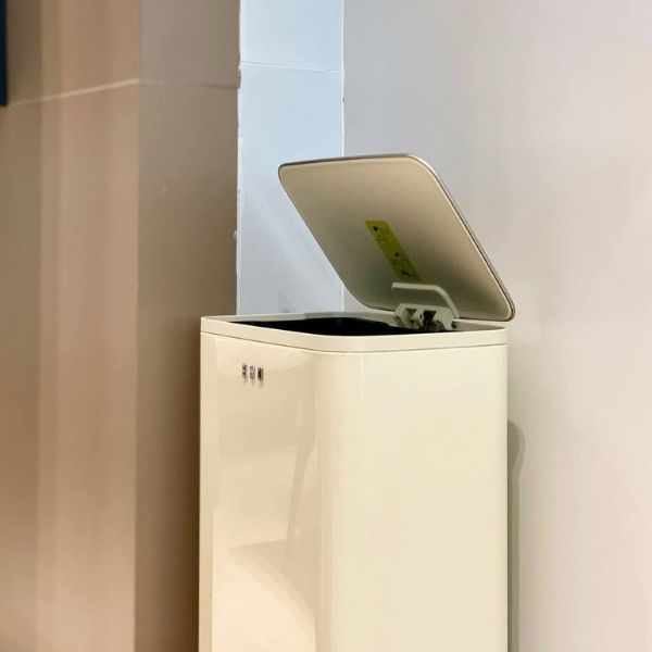 Thùng rác đạp chân EKO marina EK9161MP-15L 15 lít Thiết kế để mang lại trải nghiệm sử dụng thuận tiện và vệ sinh