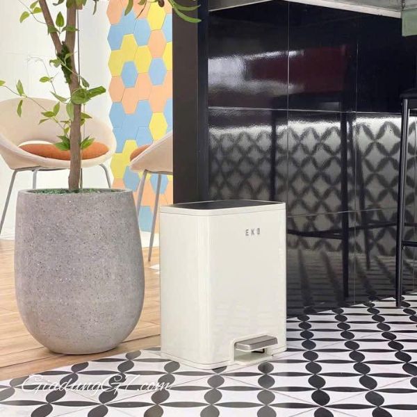 Thùng rác đạp chân EKO marina EK9161MP-15L 15 lít Thiết kế chắc chắn và phong cách