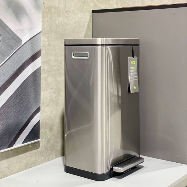 hùng rác đạp chân EKO X Cube EK9368MT 30L Mở Nắp Bằng Bàn Đạp