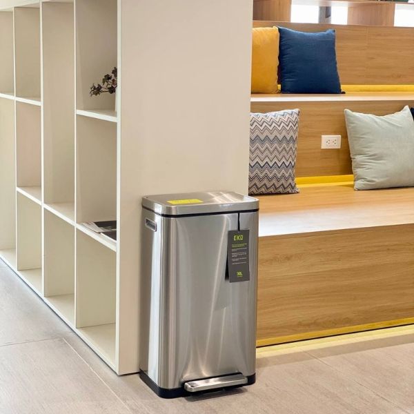 hùng rác đạp chân EKO X Cube EK9368MT 30L Mở Nắp Bằng Bàn Đạp