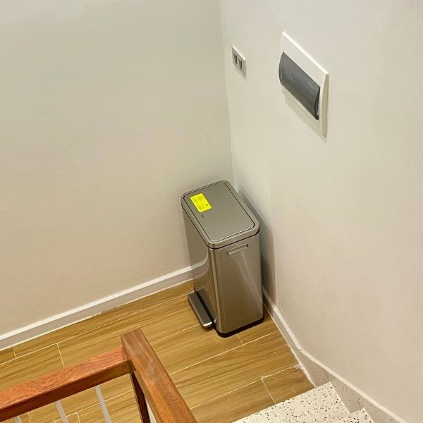 hùng rác đạp chân EKO X Cube EK9368MT 30L Mở Nắp Bằng Bàn Đạp