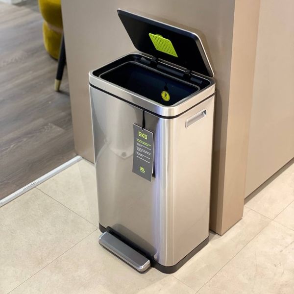 hùng rác đạp chân EKO X Cube EK9368MT 30L Mở Nắp Bằng Bàn Đạp
