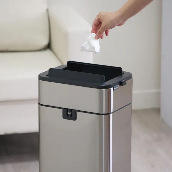 Thùng rác đạp chân Elpheco ELPH3711 20 lít Thiết kế nắp kép ẩn độc đáo