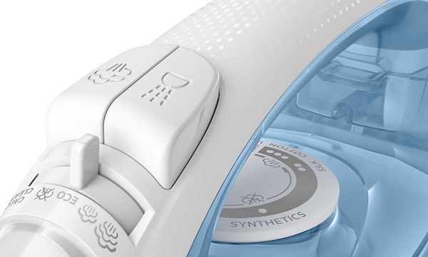 ban-la-hoi-nuoc-2000w-philips-gc1740-20