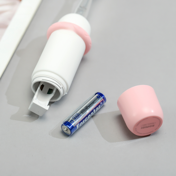 ban-chai-danh-rang-cho-be-bomidi-kb01