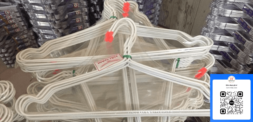Móc Nhựa Cho Tiệm Giặt Sấy – Giải Pháp Bền Bỉ, Tiện Lợi Và Tiết Kiệm