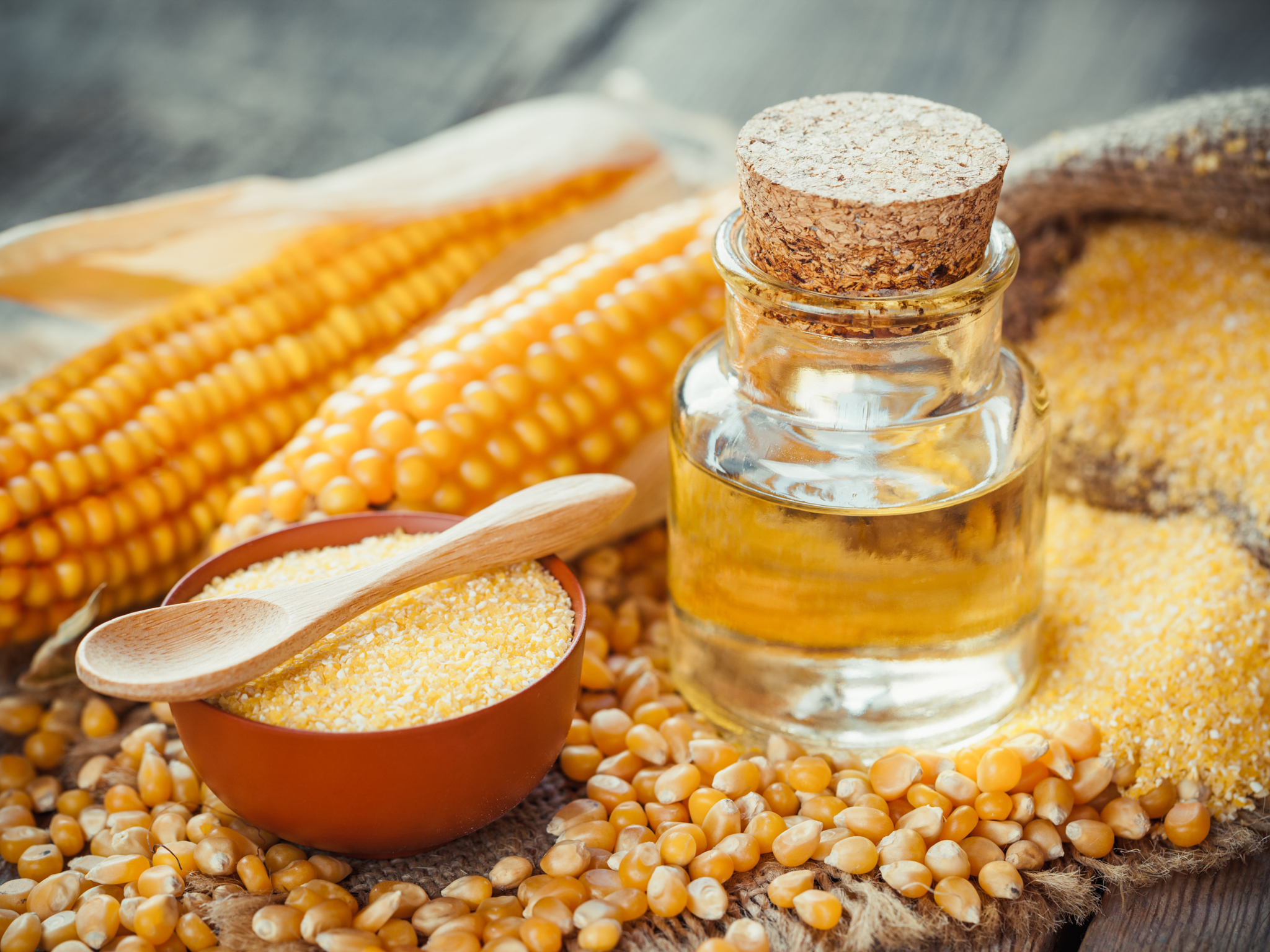 Tại Sao Bác Sĩ Hải Nói Không Với Dầu Thực Vật Giá Rẻ? Sự Thật Gây Sốc!