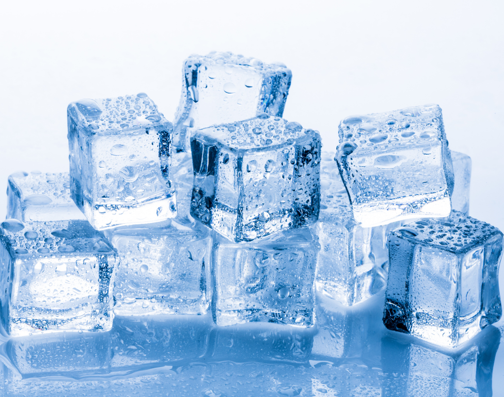 Thành phẩm đá viên vuông kích thước 22x22x22mm